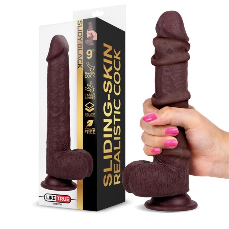 Dildo s pomičnim slojem LikeTrue 21 cm - smeđi pokraj ambalaže.